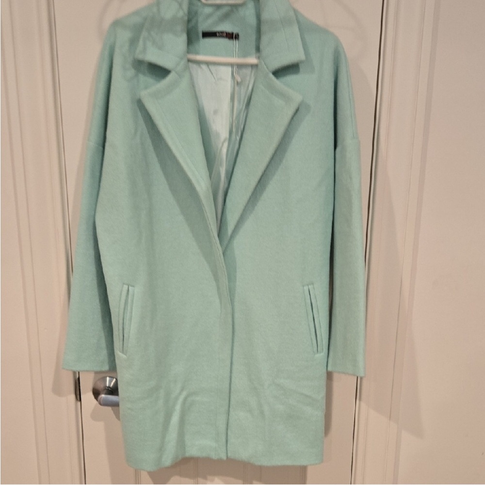 Beautiful wool blend trench